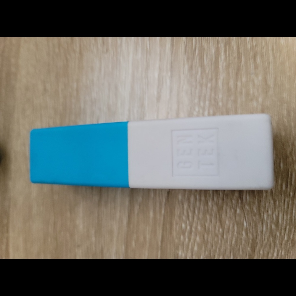 Gentek portable charger